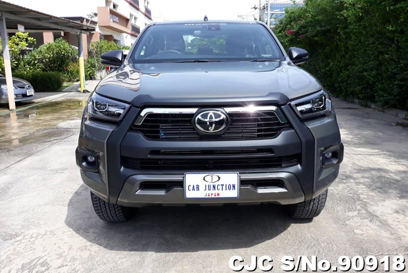 Toyota Hilux in Metallic Bronze Oxide for Sale Image 4